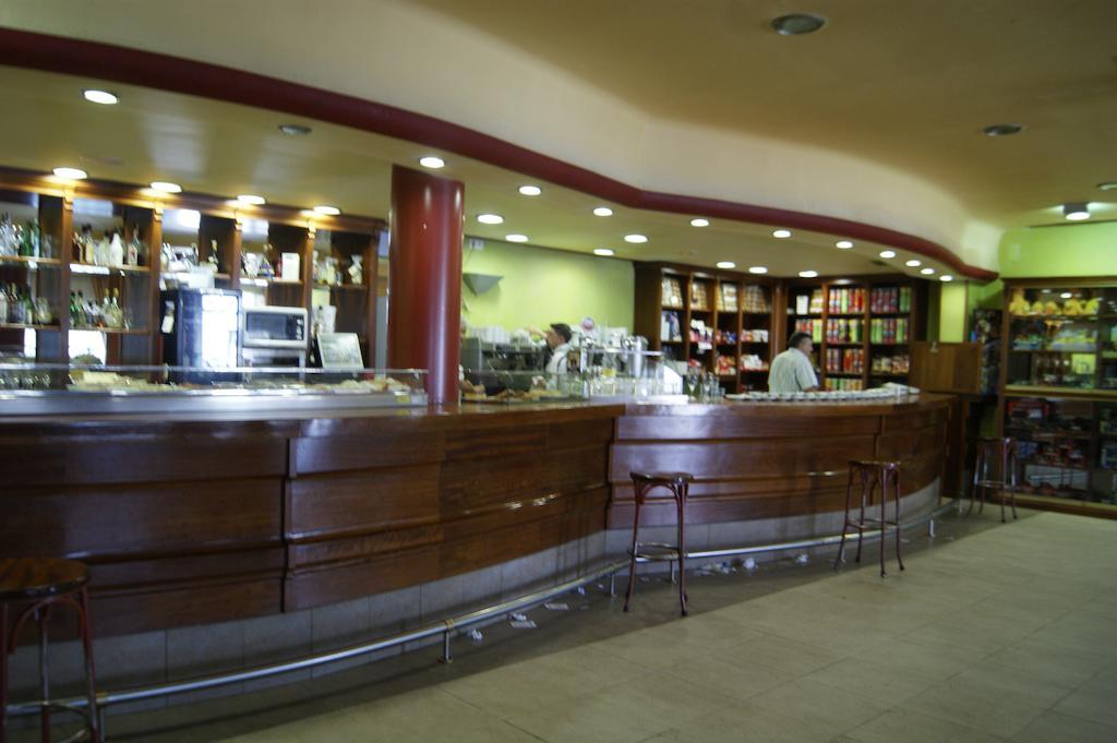 Hotel Restaurante San Roque Медина дел Кампо Экстерьер фото